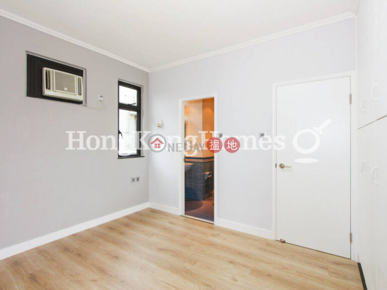 3 Bedroom Family Unit for Rent at CHI FU FA YUEN-YAR CHEE VILLAS - BLOCK L5