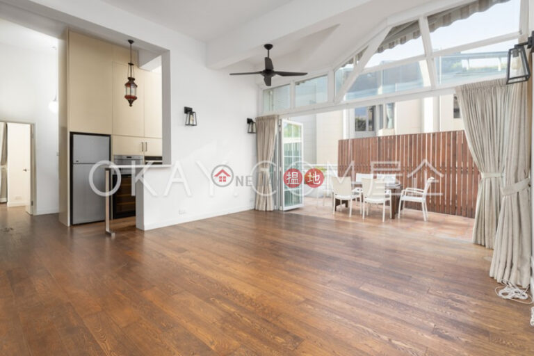 Luxurious 3 bedroom with terrace & parking | For Sale