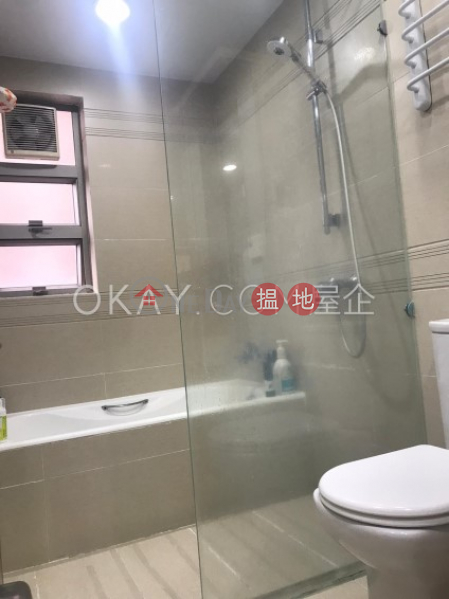 Efficient 3 bedroom with sea views & balcony | Rental