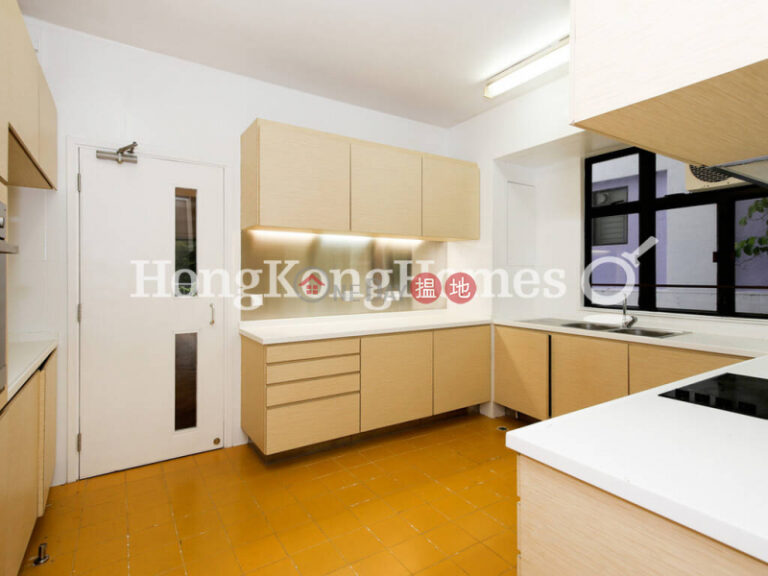 4 Bedroom Luxury Unit for Rent at Pine Grove Block 4