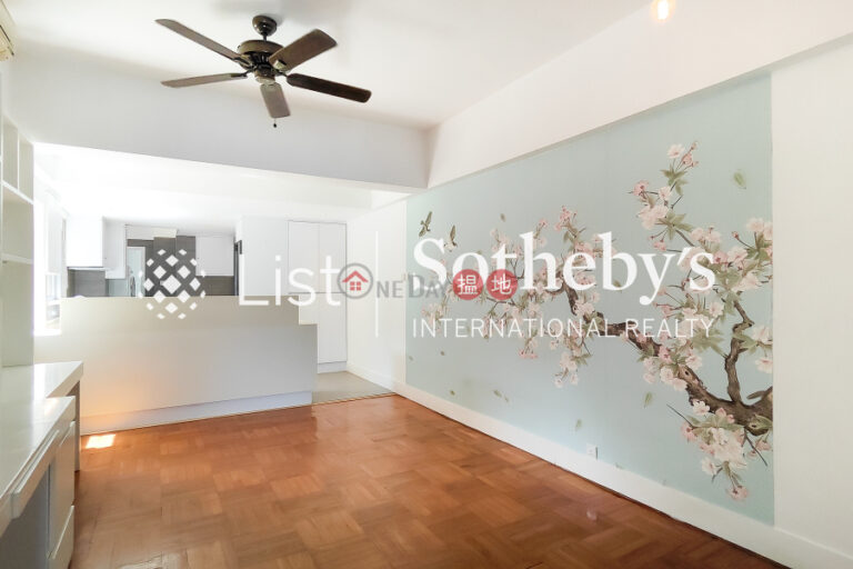 Property for Sale at POKFULAM COURT, 94Pok Fu Lam Road with 3 Bedrooms