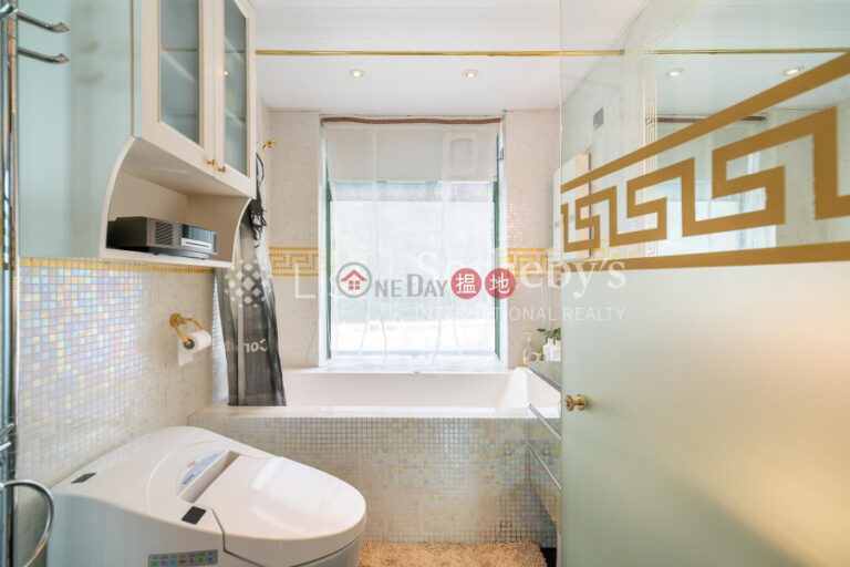 Property for Sale at Royalton with more than 4 Bedrooms