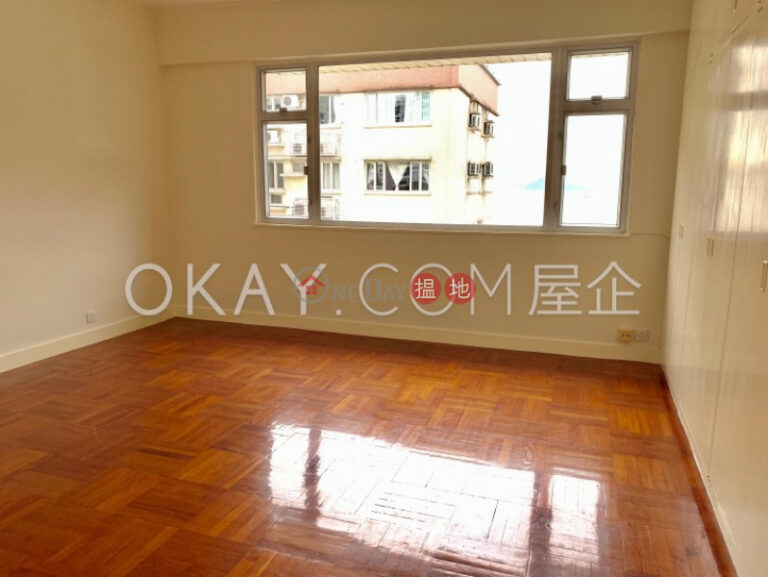 Efficient 4 bed on high floor with sea views & balcony | Rental