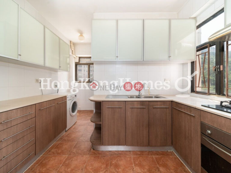 3 Bedroom Family Unit for Rent at Block 16-18 Baguio Villa, President Tower