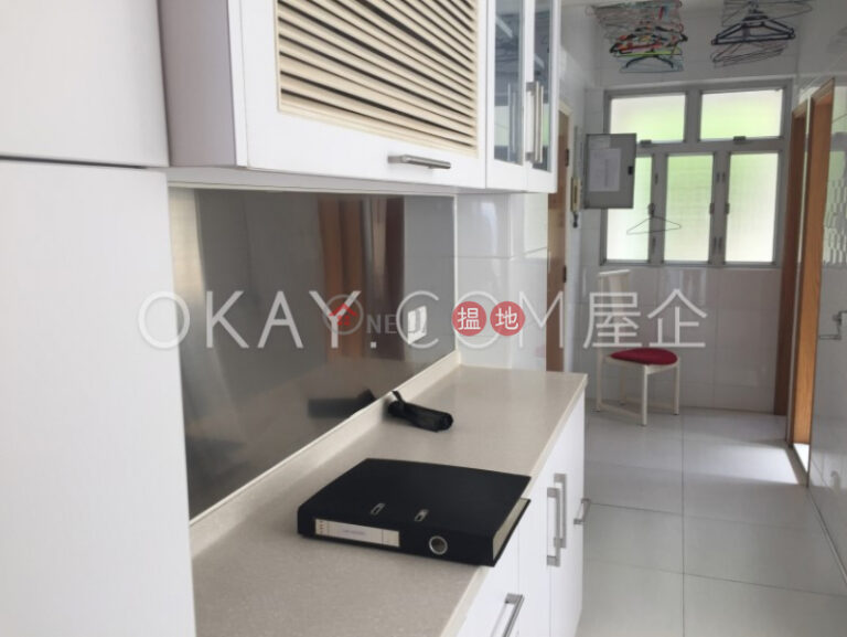 Efficient 3 bedroom with balcony & parking | Rental