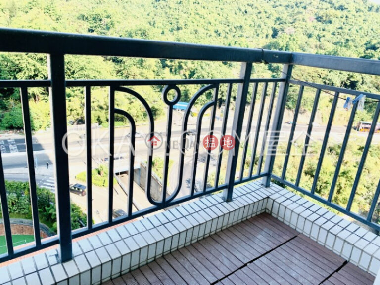 Nicely kept 1 bedroom with balcony | For Sale
