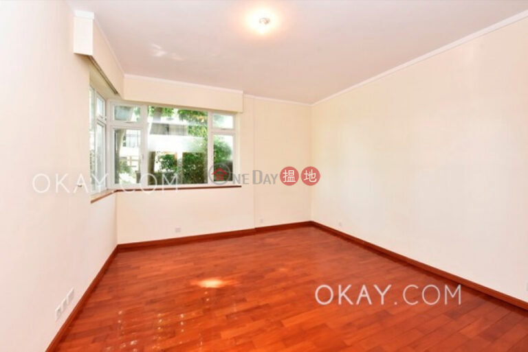 Stylish 4 bedroom on high floor with rooftop | Rental