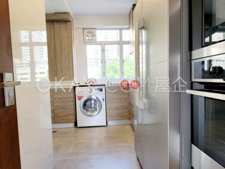 Rare 3 bedroom with sea views, balcony | Rental