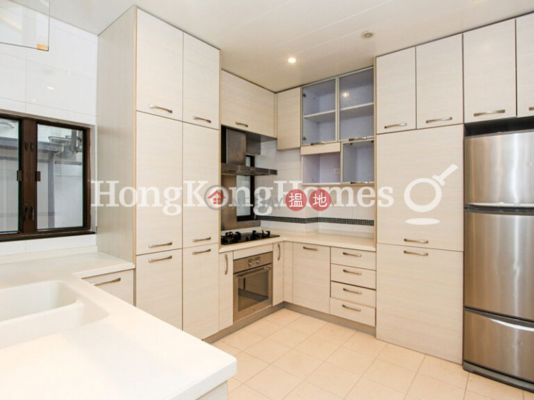 2 Bedroom Unit for Rent at CHI FU FA YUEN-YAR CHEE VILLAS - BLOCK L3