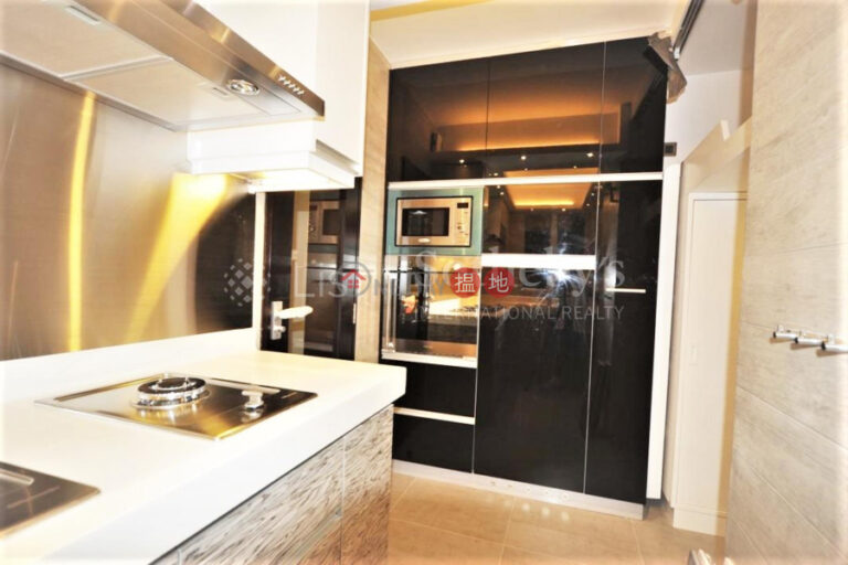 Property for Sale at Block 28-31 Baguio Villa with 2 Bedrooms