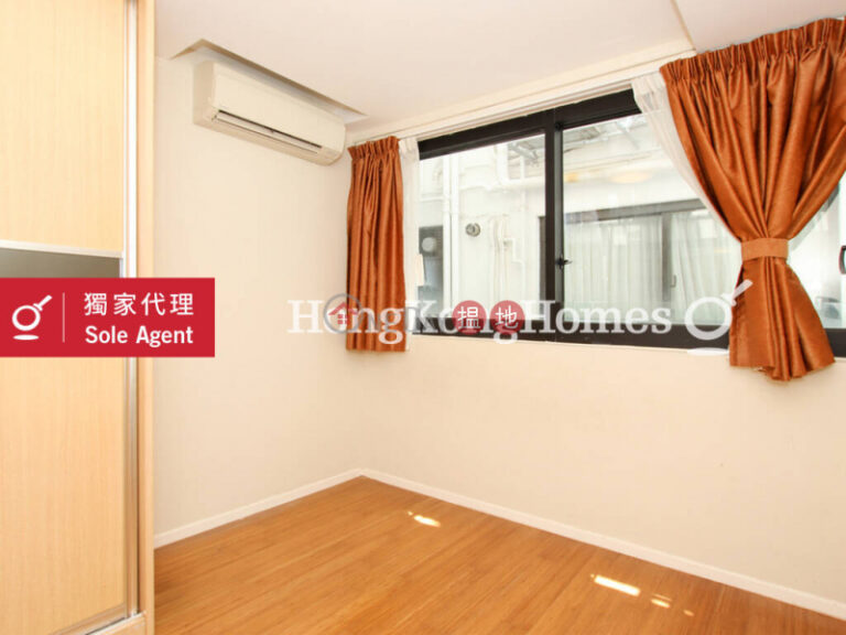 3 Bedroom Family Unit at Aqua 33 | For Sale