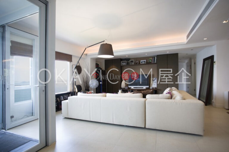 Efficient 3 bedroom with sea views, balcony | Rental