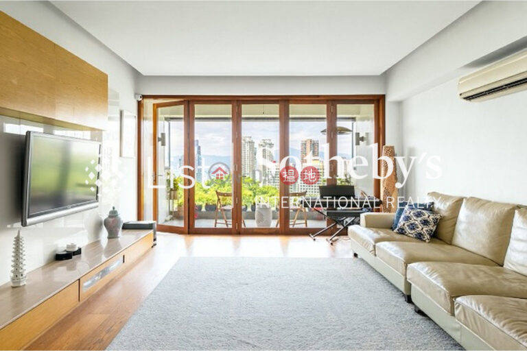 Property for Sale at POKFULAM COURT, 94Pok Fu Lam Road with 3 Bedrooms