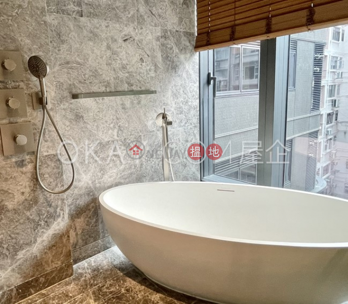 Exquisite 3 bedroom on high floor with balcony | Rental