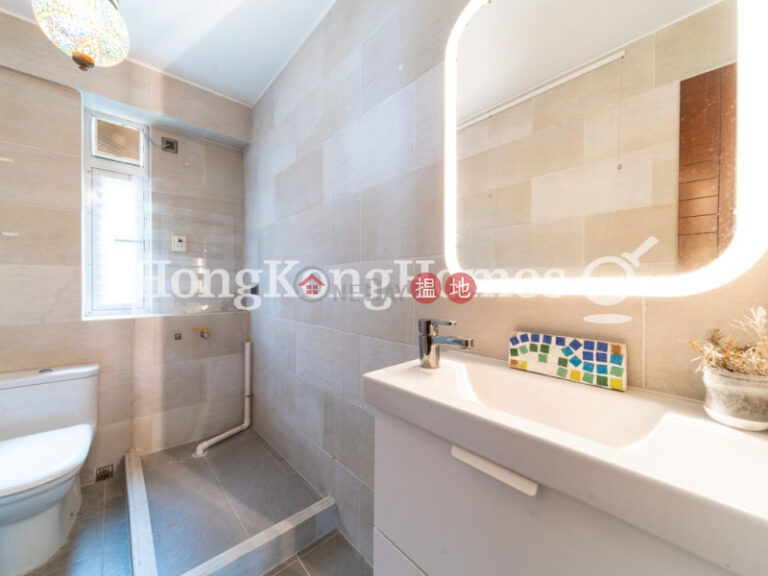 3 Bedroom Family Unit at Block 19-24 Baguio Villa | For Sale