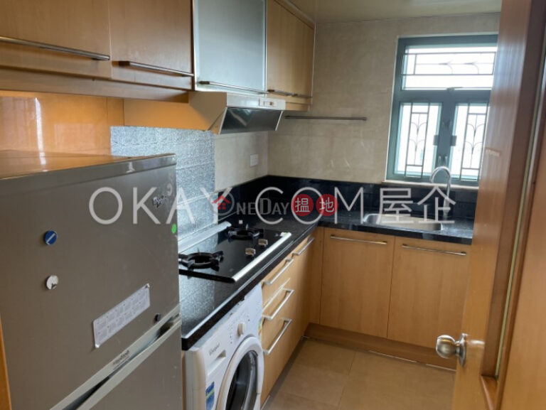 Tasteful 3 bedroom with balcony | For Sale