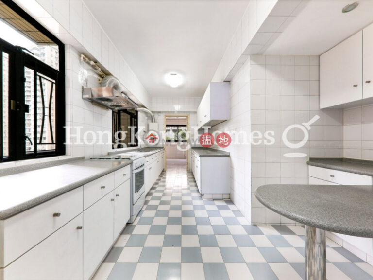 4 Bedroom Luxury Unit for Rent at Block 45-48 Baguio Villa