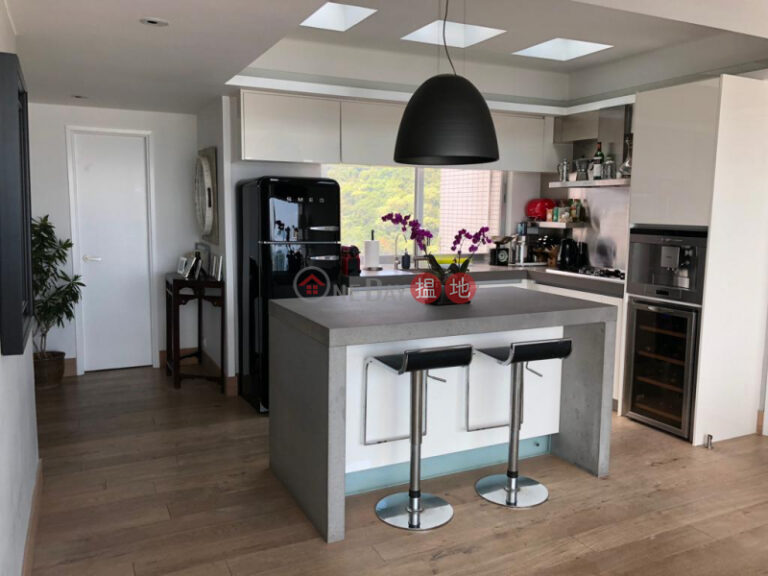 Unique Pokfulam Apartment with rooftop