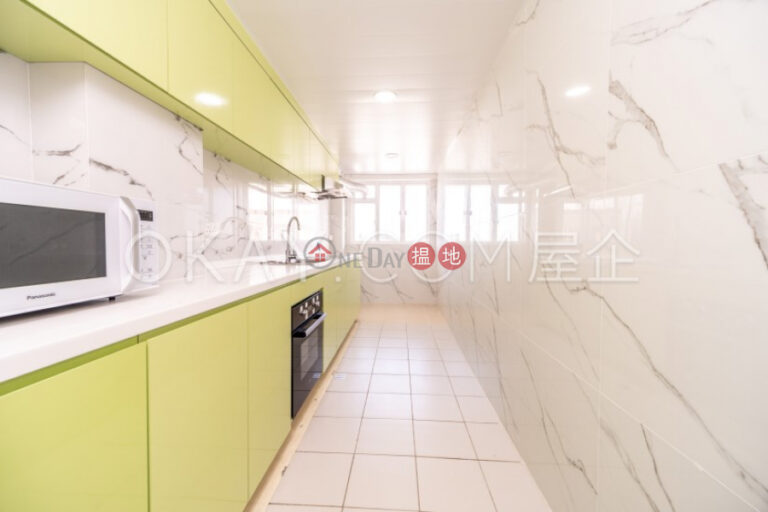 Beautiful 3 bedroom with balcony | Rental