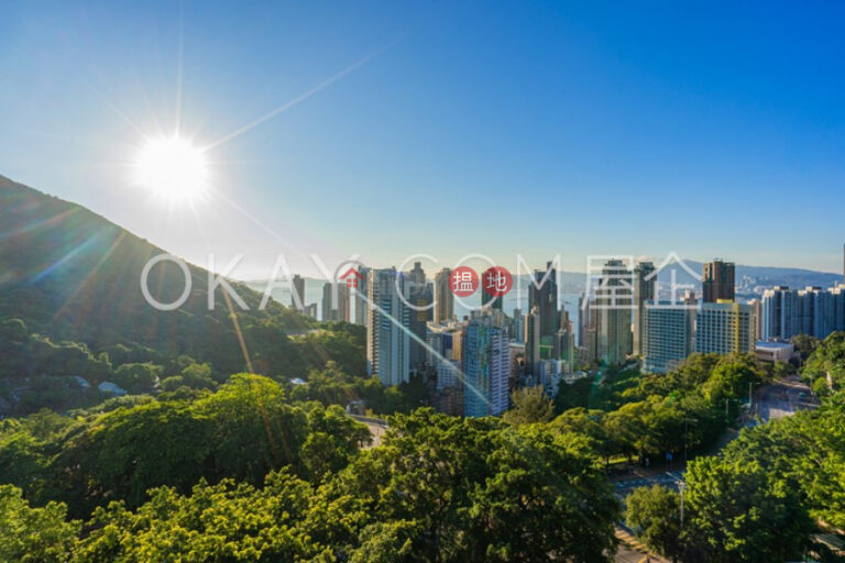 Efficient 3 bedroom with balcony & parking | For Sale