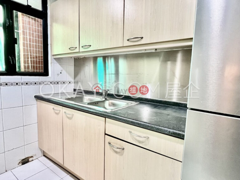 Rare 3 bedroom with parking | Rental