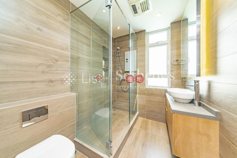 Property for Sale at Fulham Garden with 3 Bedrooms