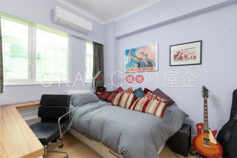Stylish 3 bedroom on high floor with rooftop & parking | For Sale