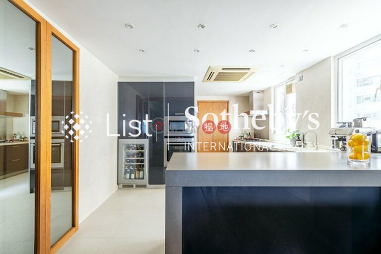 Property for Sale at POKFULAM COURT, 94Pok Fu Lam Road with 3 Bedrooms