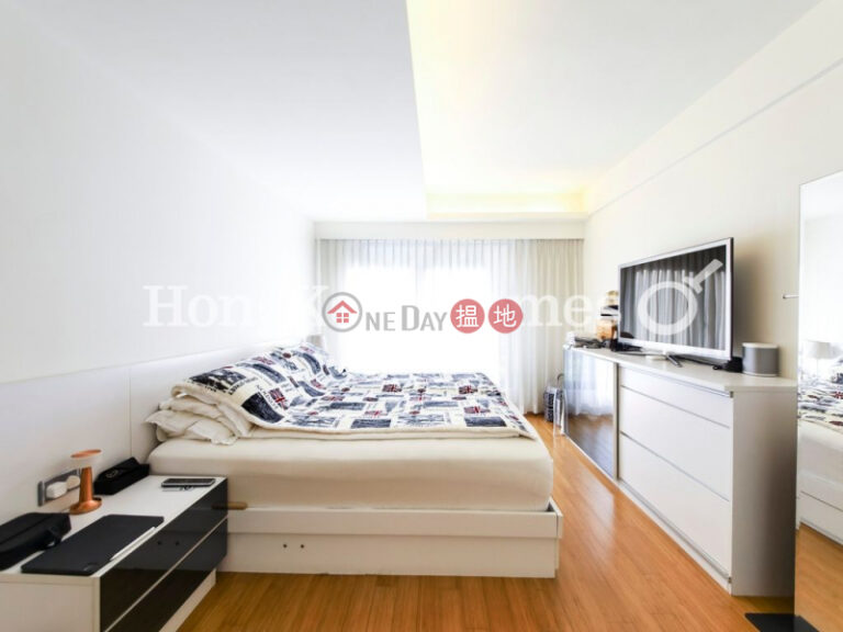 3 Bedroom Family Unit at Aqua 33 | For Sale