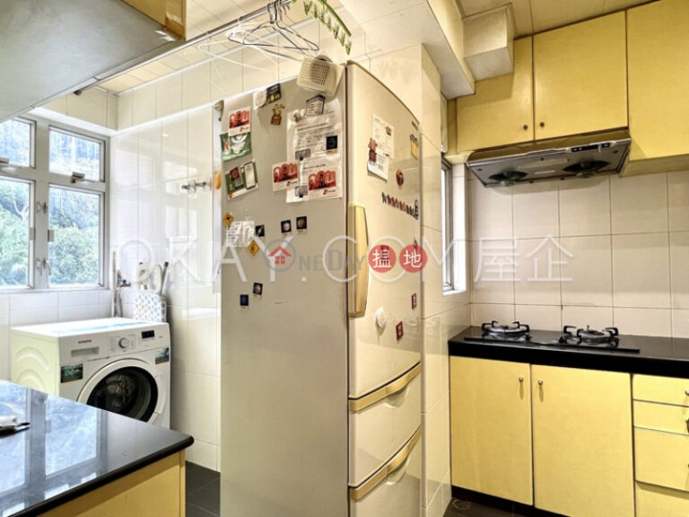 Efficient 2 bedroom with parking | For Sale