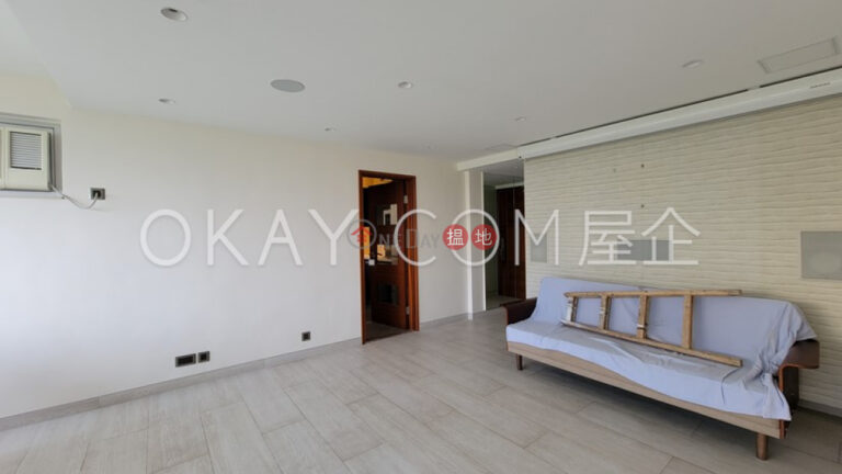 Efficient 3 bed on high floor with rooftop & parking | For Sale