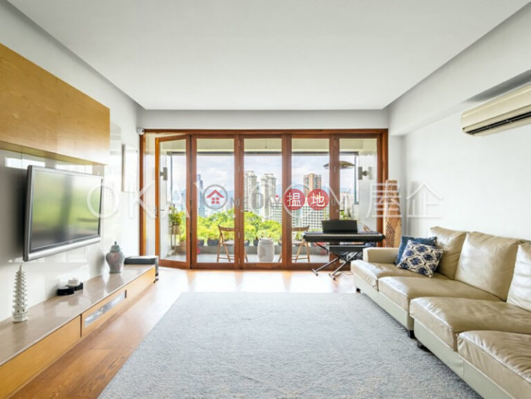 Efficient 3 bedroom with balcony & parking | For Sale