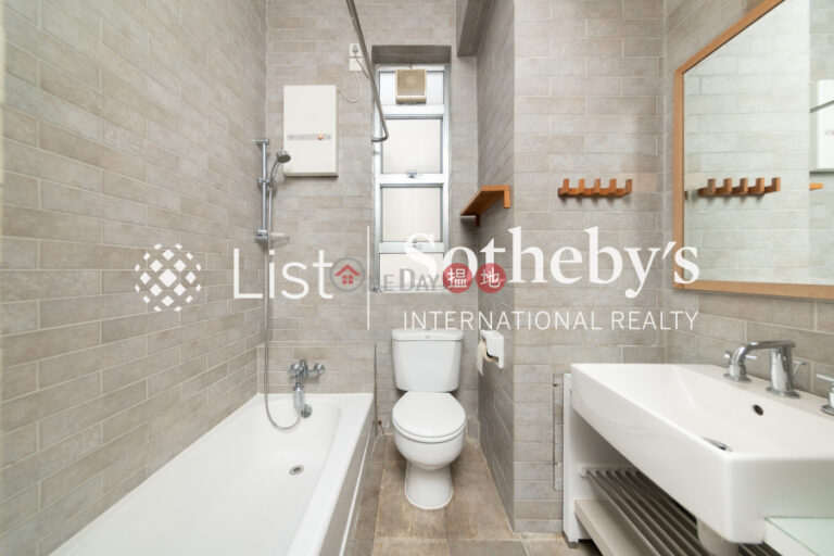 Property for Rent at 6 - 12 Crown Terrace with 3 Bedrooms