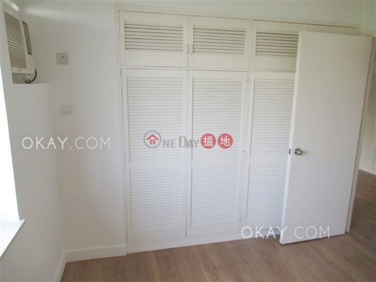 Popular 2 bedroom with parking | Rental