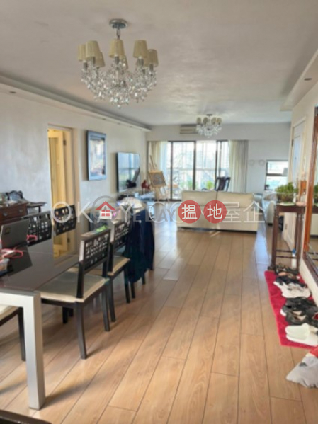 Efficient 4 bedroom with balcony & parking | For Sale