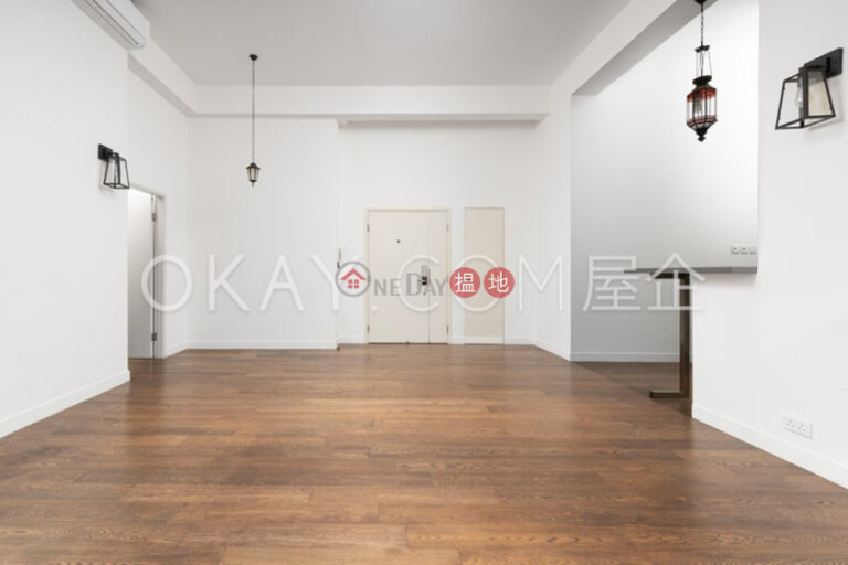 Luxurious 3 bedroom with terrace & parking | For Sale