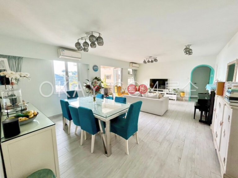 Unique 3 bedroom with balcony & parking | Rental