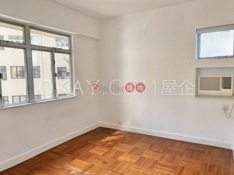 Efficient 4 bedroom with sea views, balcony | Rental