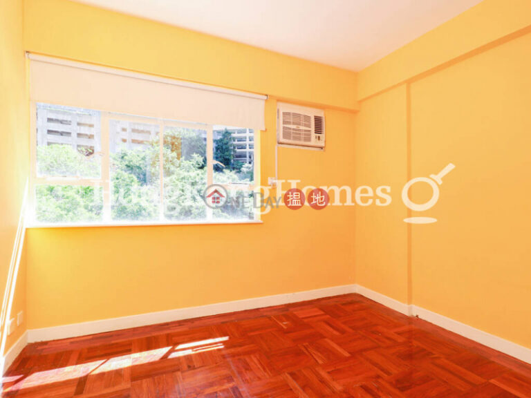 3 Bedroom Family Unit at Block 41-44 Baguio Villa | For Sale