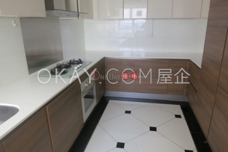 Exquisite 2 bedroom with balcony | Rental