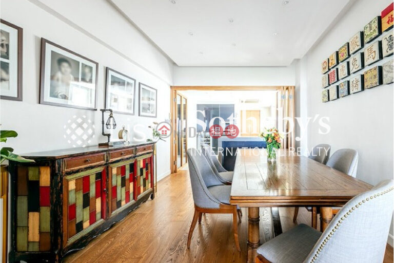 Property for Sale at POKFULAM COURT, 94Pok Fu Lam Road with 3 Bedrooms