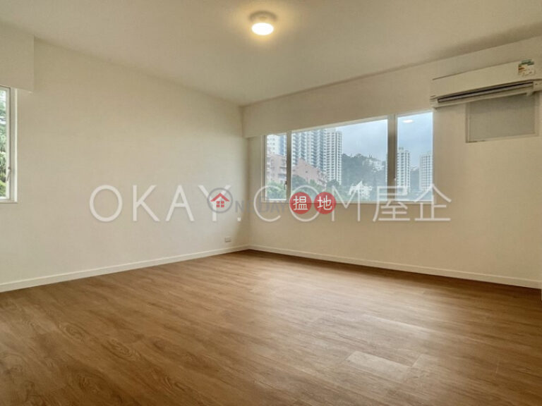 Efficient 4 bedroom with balcony & parking | Rental