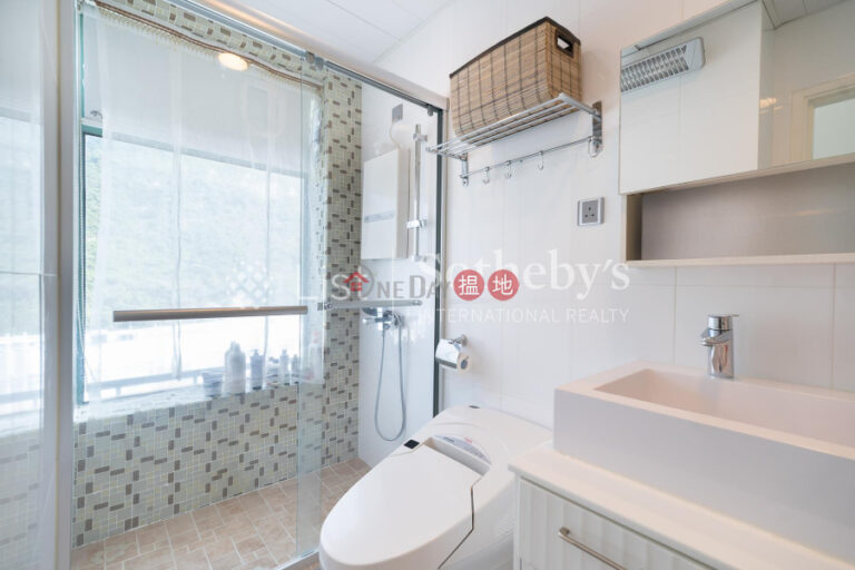 Property for Sale at Royalton with more than 4 Bedrooms