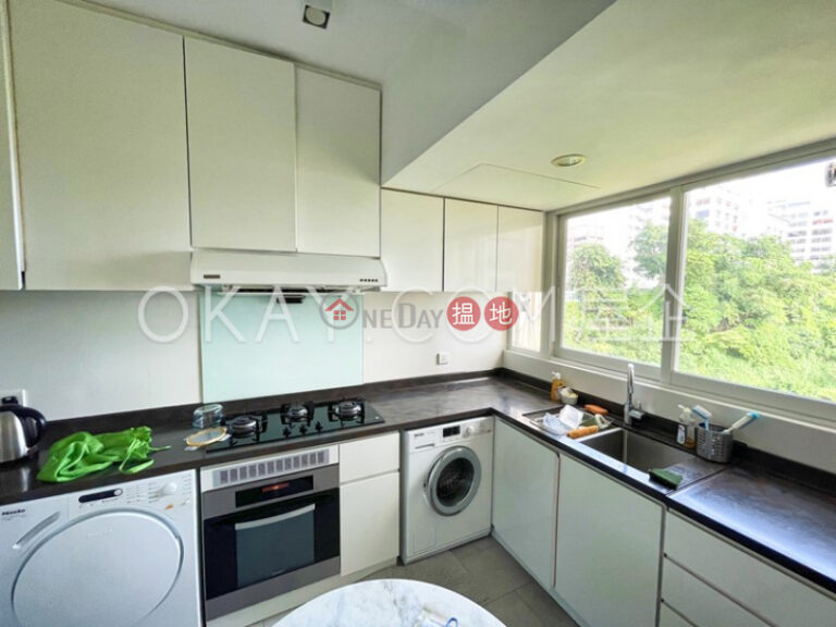 Efficient 2 bed on high floor with sea views & balcony | For Sale