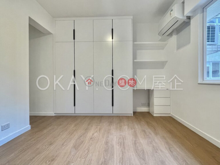 Efficient 4 bedroom with balcony & parking | Rental