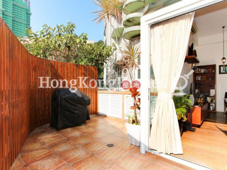 3 Bedroom Family Unit at Albany Court | For Sale