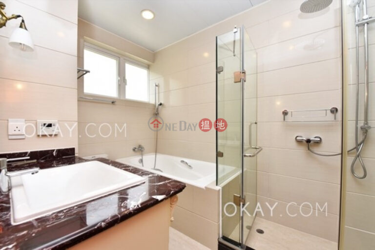 Stylish 4 bedroom on high floor with rooftop | Rental