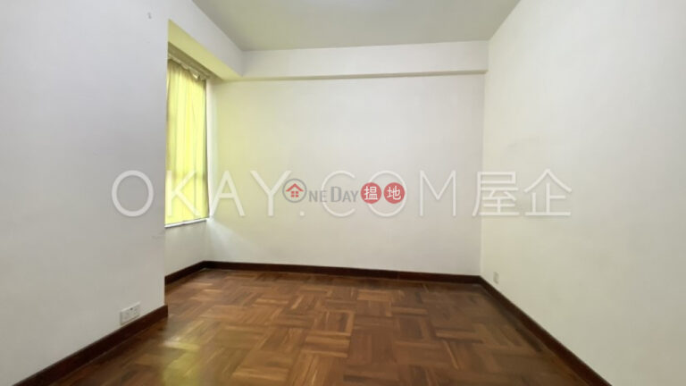 Luxurious 3 bedroom with parking | Rental