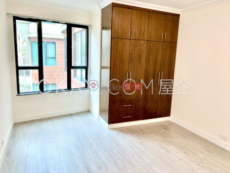 Gorgeous 3 bedroom with balcony & parking | For Sale