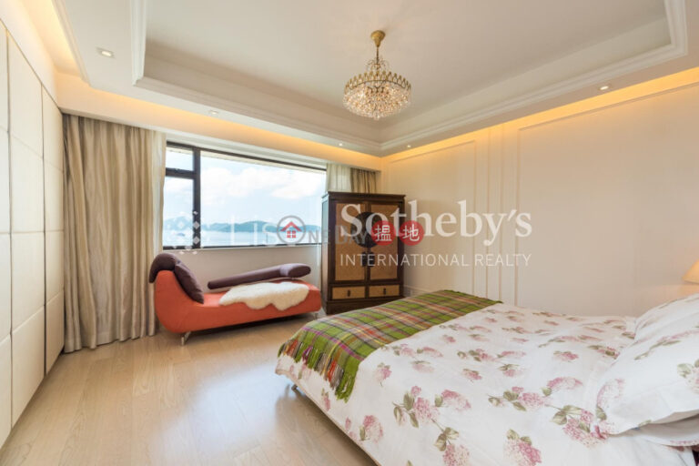 Property for Sale at Scenic Villas with more than 4 Bedrooms